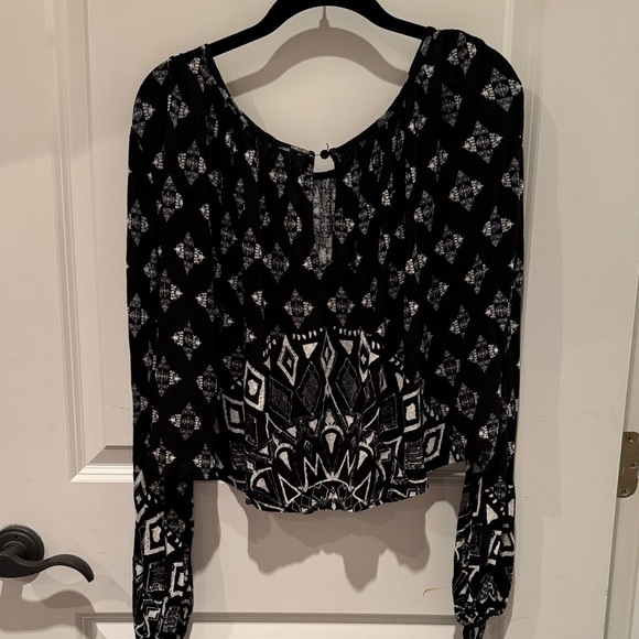 NWT Free People Black and White Patterned Blouse - Picture 4 of 4